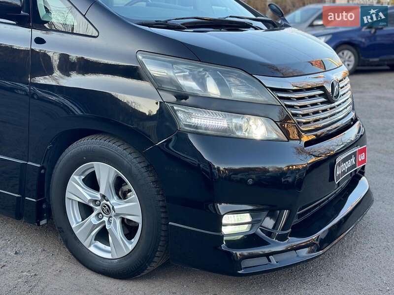 Минивэн Toyota Vellfire 2010 в Виннице