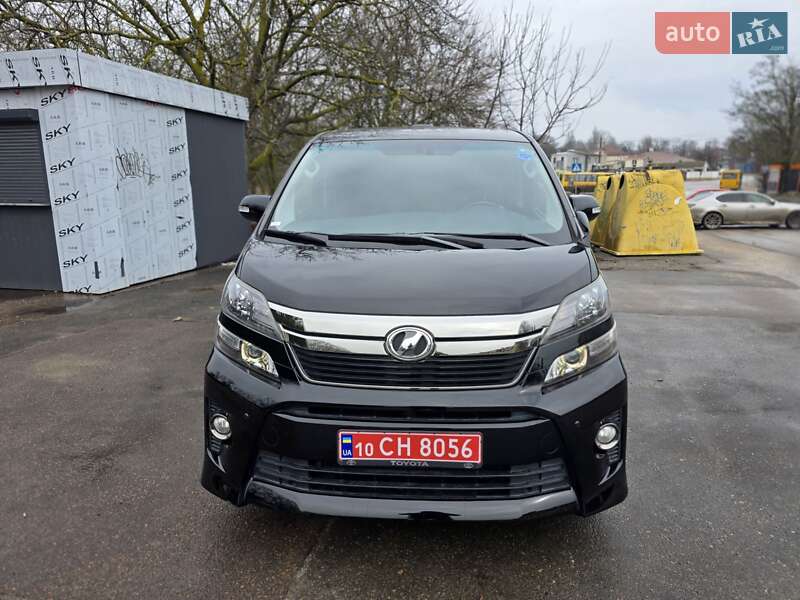 Toyota Vellfire 2013