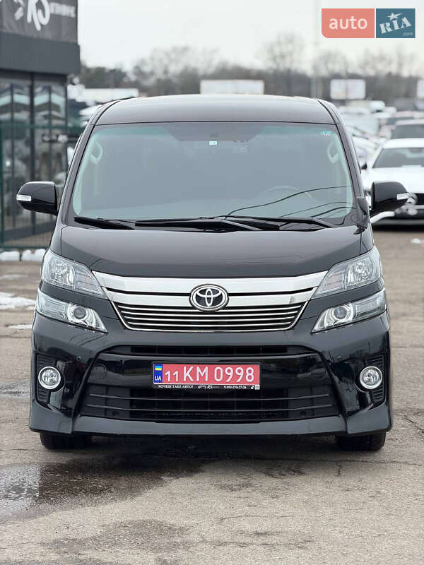 Минивэн Toyota Vellfire 2013 в Киеве