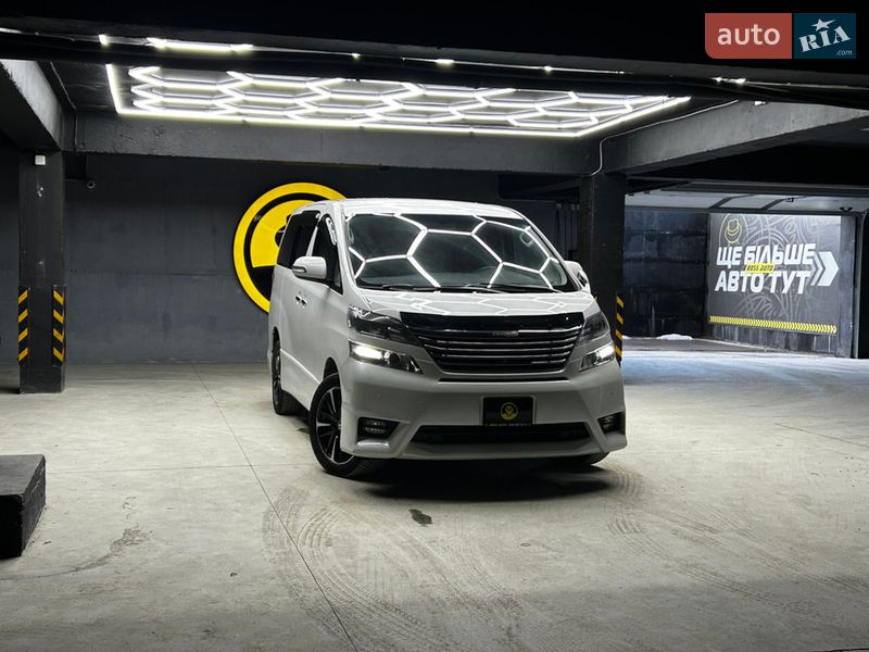 Toyota Vellfire 2009