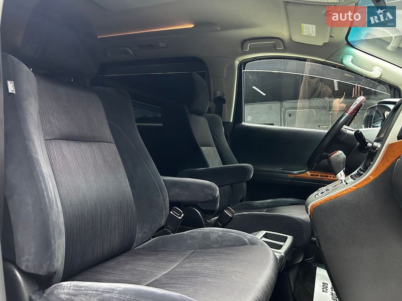 Минивэн Toyota Vellfire 2009 в Черновцах