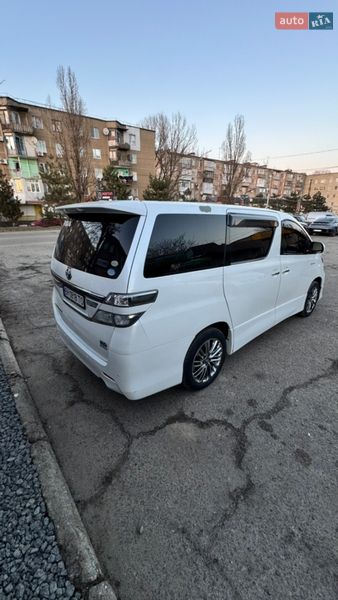 Минивэн Toyota Vellfire 2012 в Белгороде-Днестровском