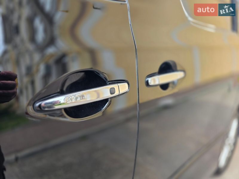 Минивэн Toyota Vellfire 2013 в Одессе