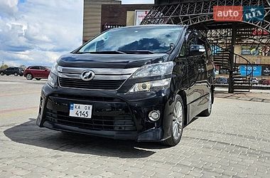 Мінівен Toyota Vellfire 2013 в Харкові