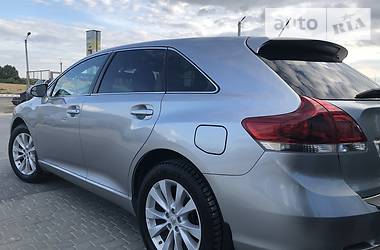 Позашляховик / Кросовер Toyota Venza 2015 в Тернополі