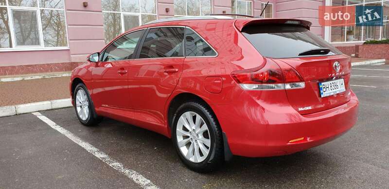 Позашляховик / Кросовер Toyota Venza 2013 в Одесі