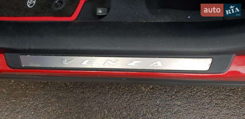 Позашляховик / Кросовер Toyota Venza 2013 в Одесі