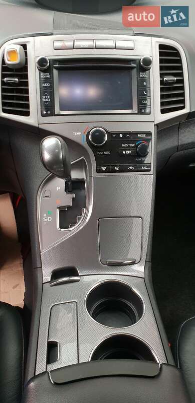 Позашляховик / Кросовер Toyota Venza 2013 в Одесі