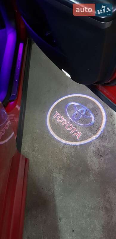 Позашляховик / Кросовер Toyota Venza 2013 в Одесі