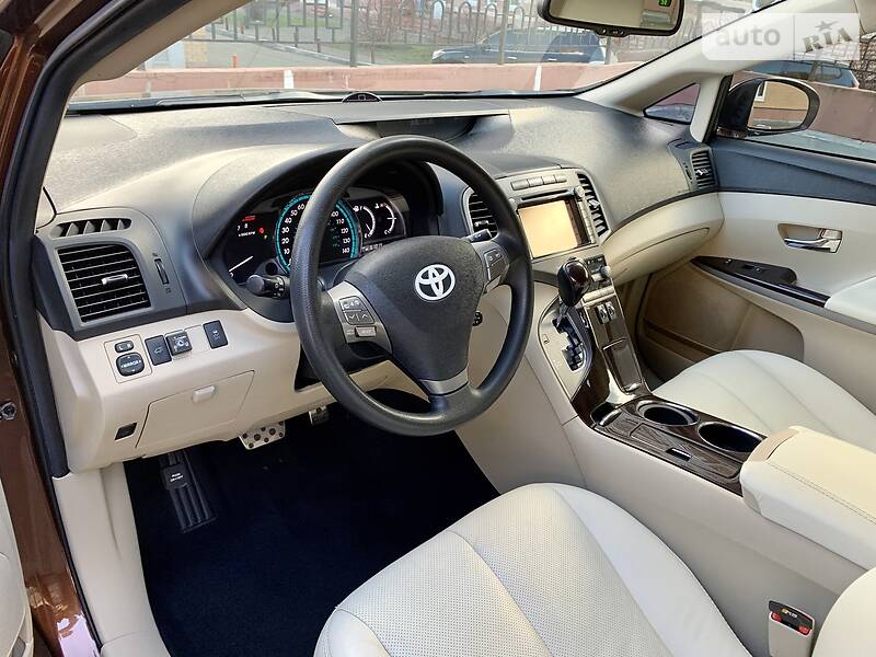 Універсал Toyota Venza 2010 в Києві