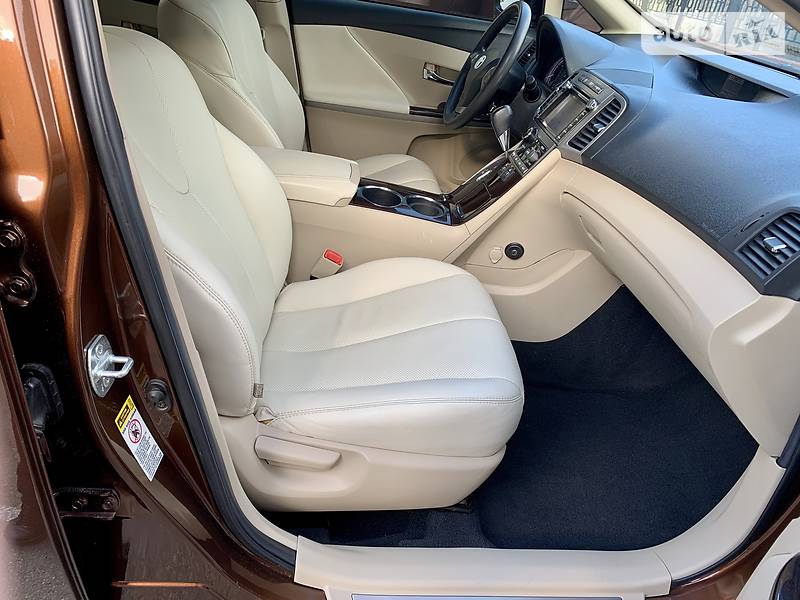 Універсал Toyota Venza 2010 в Києві