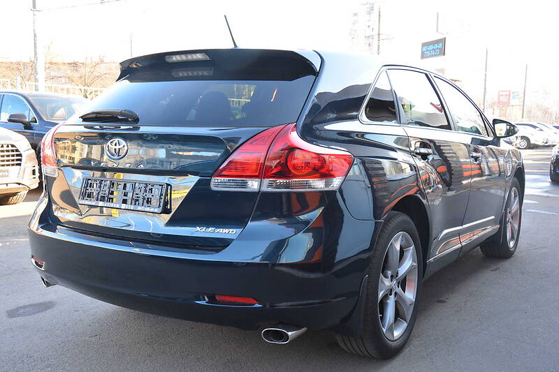 Позашляховик / Кросовер Toyota Venza 2015 в Одесі