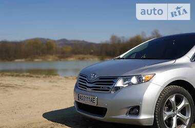 Позашляховик / Кросовер Toyota Venza 2010 в 