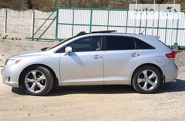 Позашляховик / Кросовер Toyota Venza 2010 в 