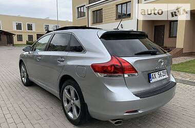 Внедорожник / Кроссовер Toyota Venza 2016 в Ровно