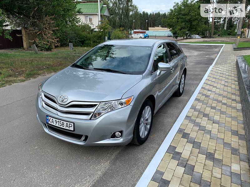 Позашляховик / Кросовер Toyota Venza 2014 в 