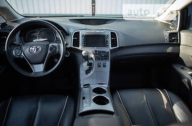 Універсал Toyota Venza 2013 в Чернівцях