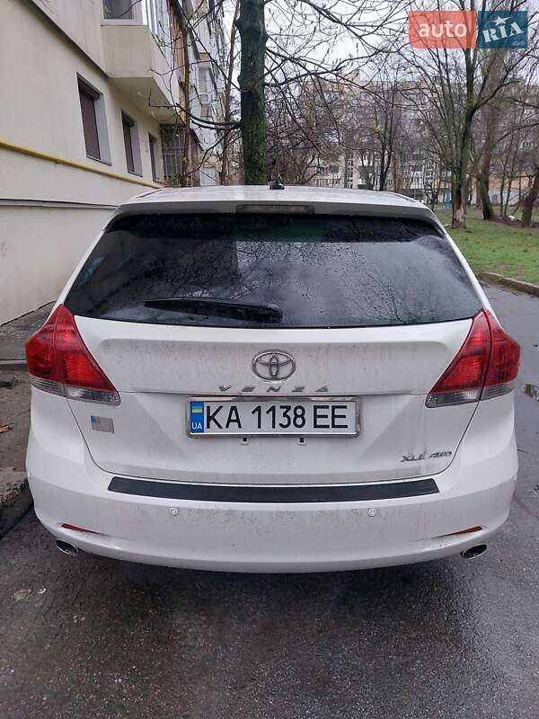 Внедорожник / Кроссовер Toyota Venza 2013 в Киеве