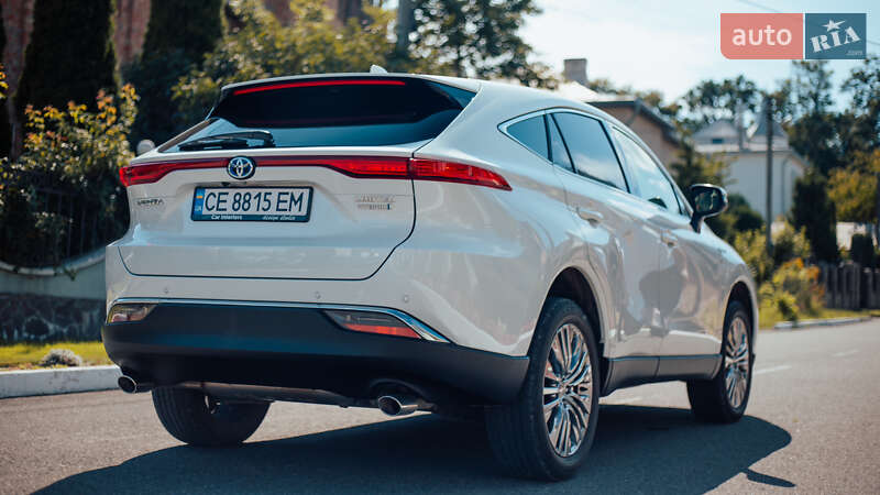 Позашляховик / Кросовер Toyota Venza 2021 в Чернівцях