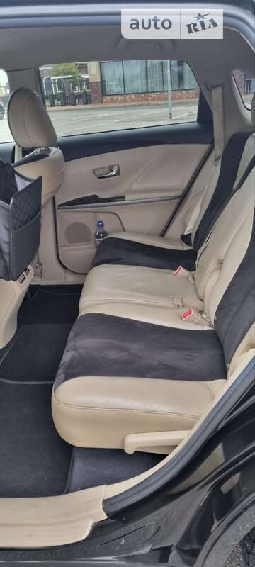 Внедорожник / Кроссовер Toyota Venza 2014 в Киеве