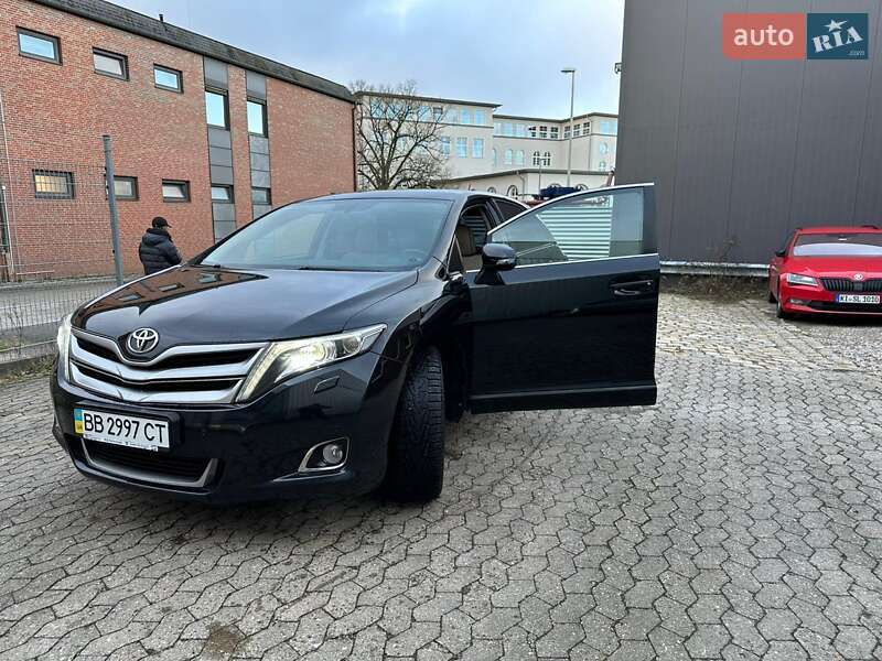 Позашляховик / Кросовер Toyota Venza 2013 в Києві