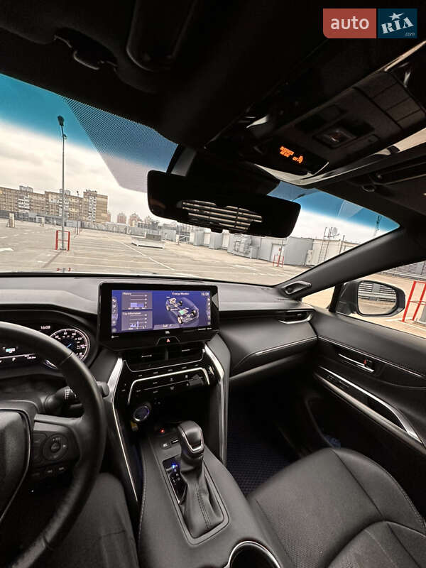 Позашляховик / Кросовер Toyota Venza 2021 в Києві