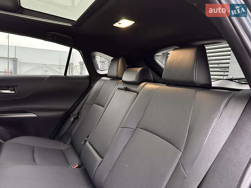 Позашляховик / Кросовер Toyota Venza 2021 в Києві