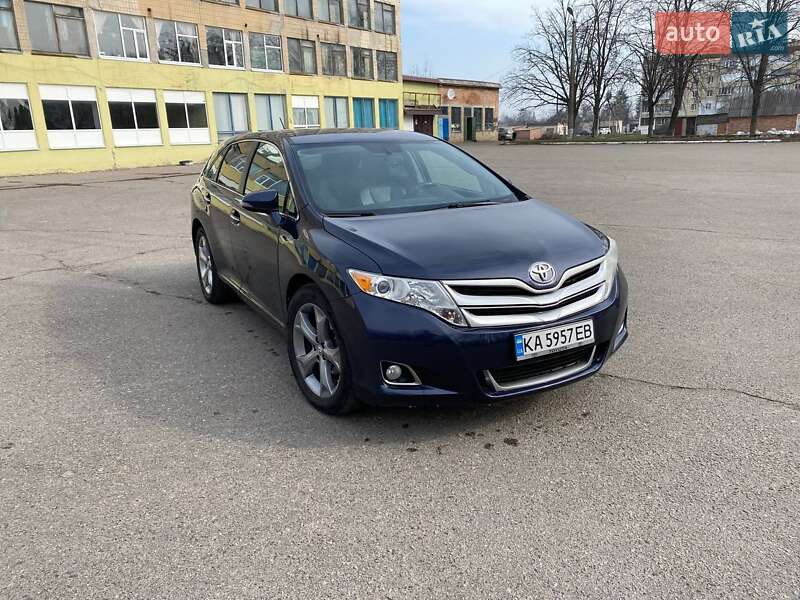 Внедорожник / Кроссовер Toyota Venza 2014 в Ставище