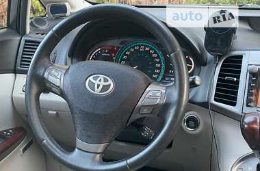 Внедорожник / Кроссовер Toyota Venza 2010 в Львове