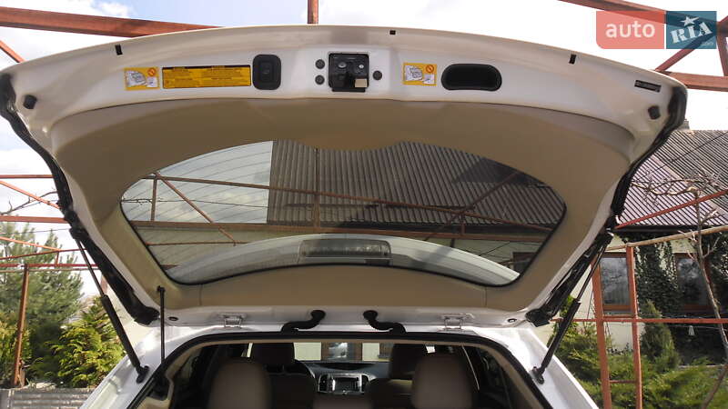 Позашляховик / Кросовер Toyota Venza 2013 в Запоріжжі