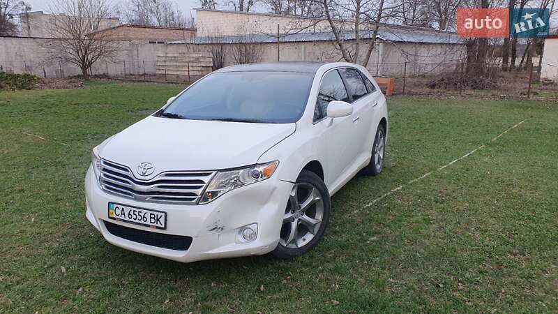 Внедорожник / Кроссовер Toyota Venza 2011 в Черкассах