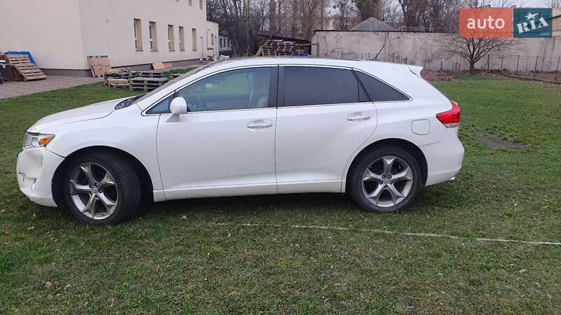 Внедорожник / Кроссовер Toyota Venza 2011 в Черкассах
