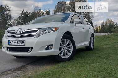 Позашляховик / Кросовер Toyota Venza 2014 в Лубнах