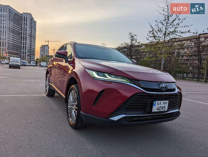 Внедорожник / Кроссовер Toyota Venza 2021 в Киеве