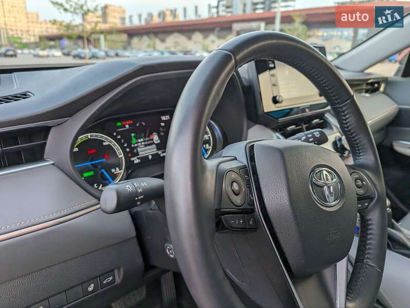 Внедорожник / Кроссовер Toyota Venza 2021 в Киеве