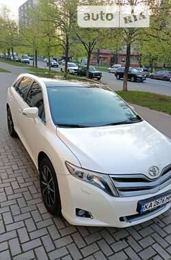 Внедорожник / Кроссовер Toyota Venza 2014 в Киеве