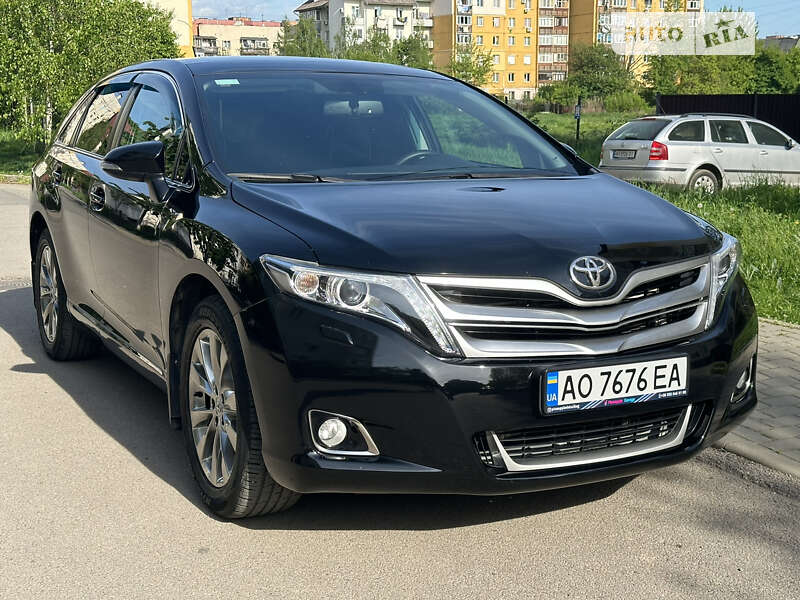 Внедорожник / Кроссовер Toyota Venza 2013 в Ужгороде