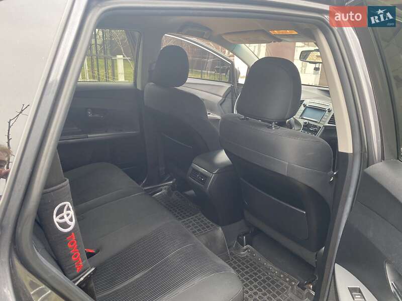 Внедорожник / Кроссовер Toyota Venza 2015 в Борисполе