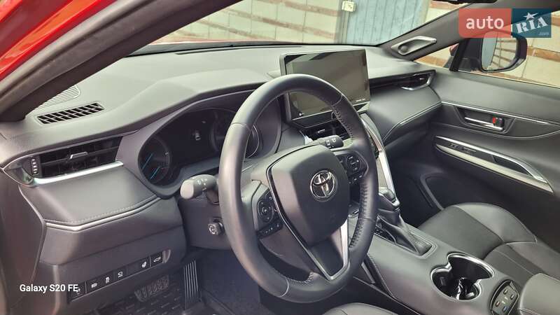 Позашляховик / Кросовер Toyota Venza 2021 в Дніпрі