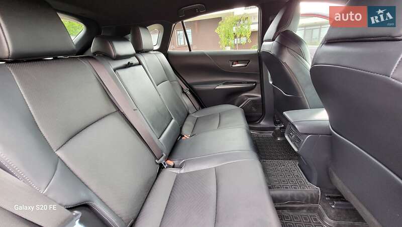 Позашляховик / Кросовер Toyota Venza 2021 в Дніпрі