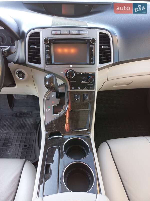 Внедорожник / Кроссовер Toyota Venza 2012 в Одессе