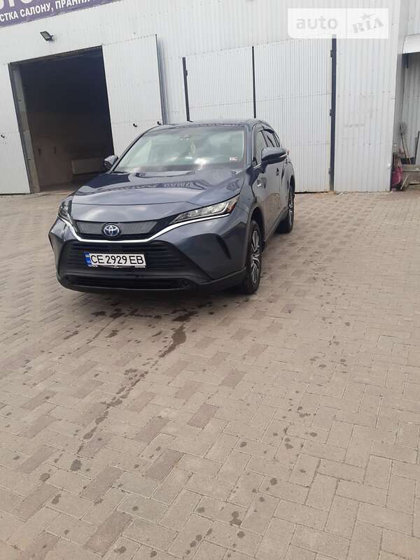 Позашляховик / Кросовер Toyota Venza 2021 в Вижниці