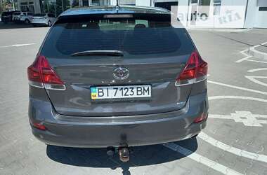 Позашляховик / Кросовер Toyota Venza 2013 в Києві