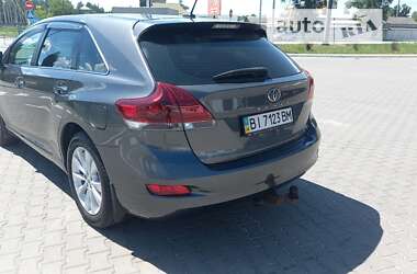 Позашляховик / Кросовер Toyota Venza 2013 в Києві