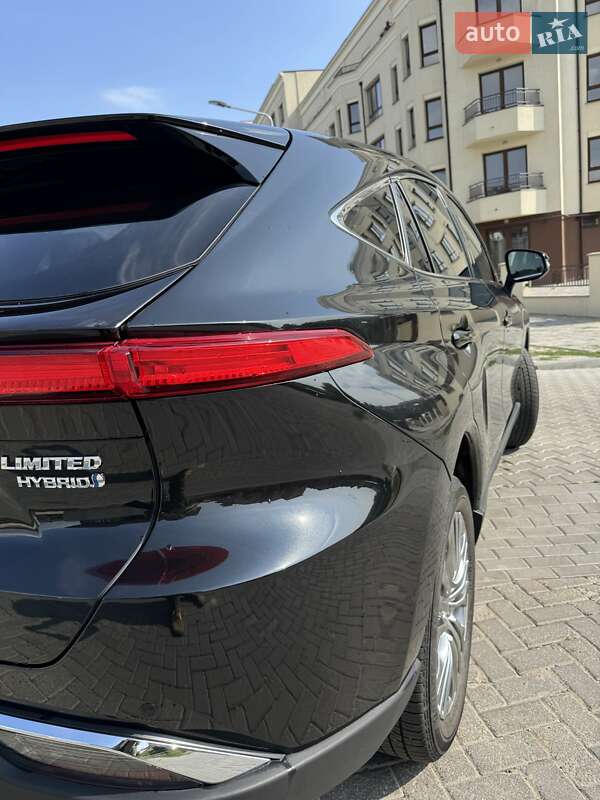 Позашляховик / Кросовер Toyota Venza 2021 в Чернівцях