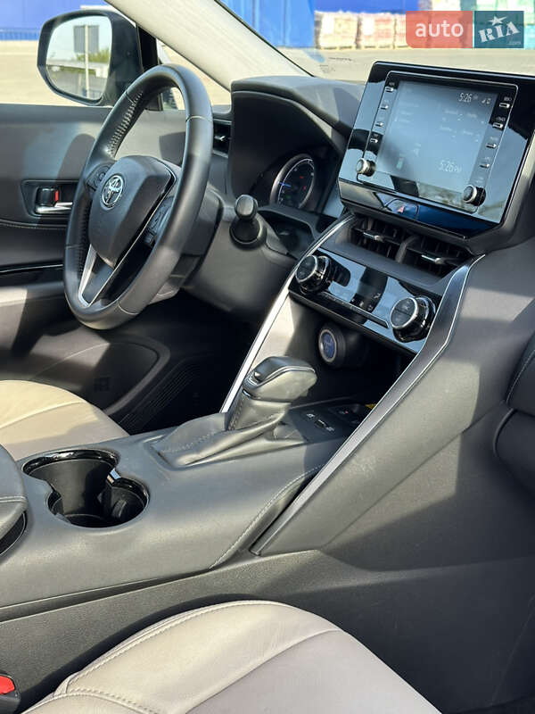 Позашляховик / Кросовер Toyota Venza 2021 в Шептицькому