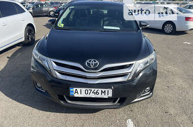 Позашляховик / Кросовер Toyota Venza 2014 в Києві