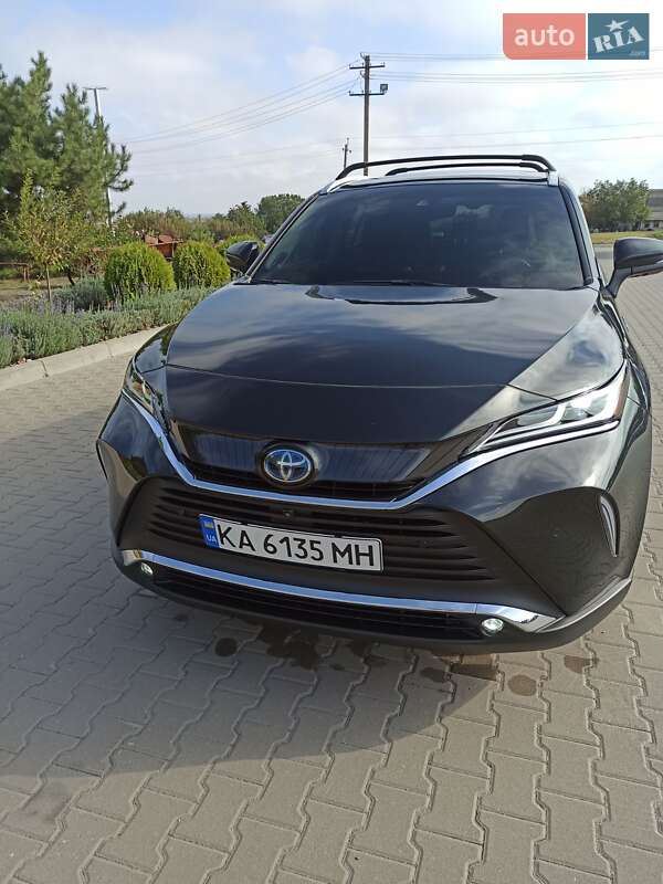 Позашляховик / Кросовер Toyota Venza 2021 в Києві