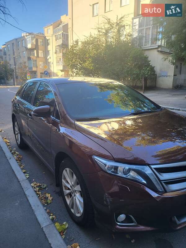 Позашляховик / Кросовер Toyota Venza 2013 в Харкові