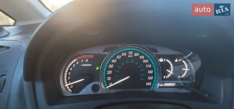Позашляховик / Кросовер Toyota Venza 2010 в Полтаві